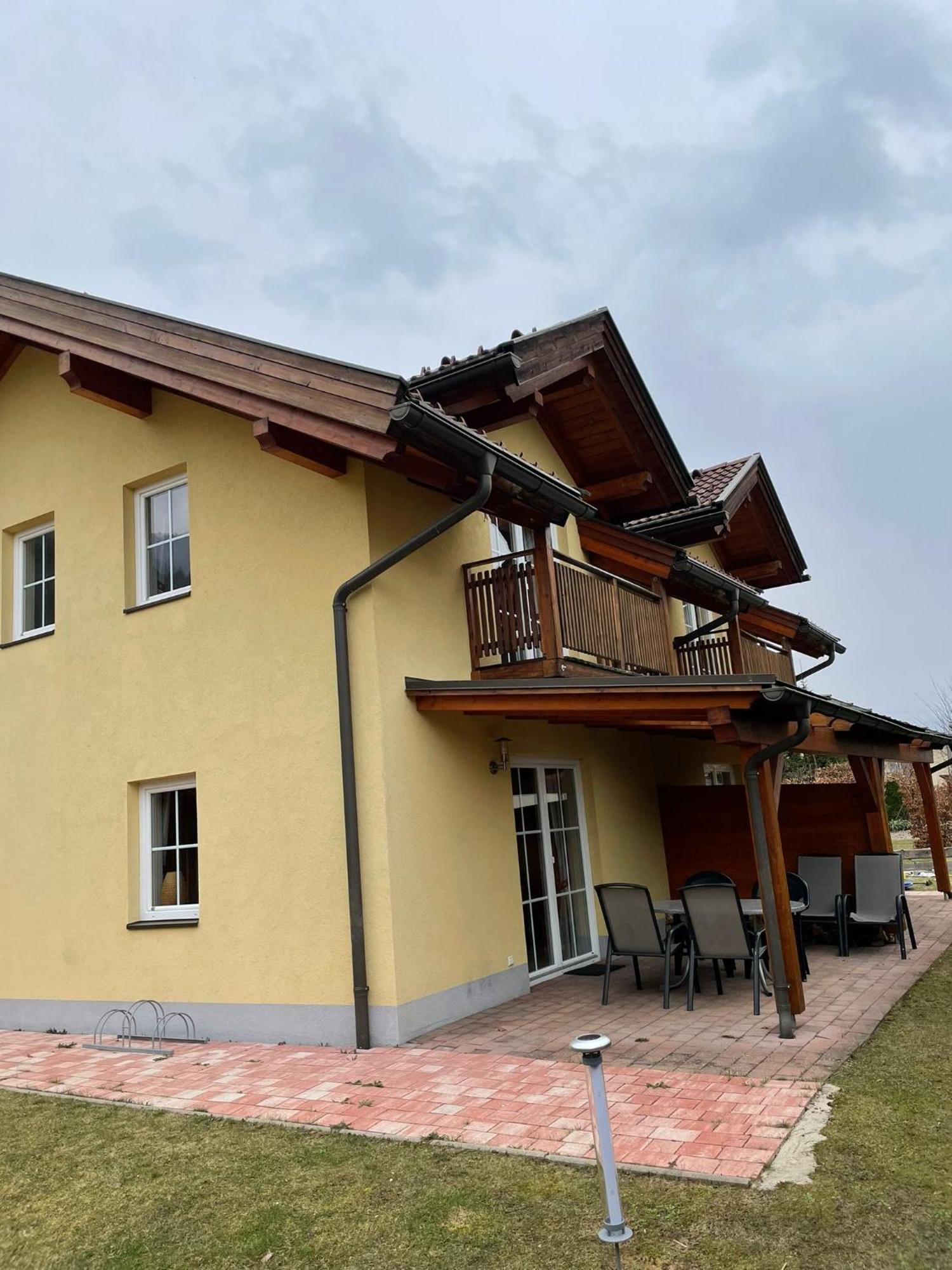 Sonnenchalet Mit Sauna Kotschach-Mauthen Exterior photo
